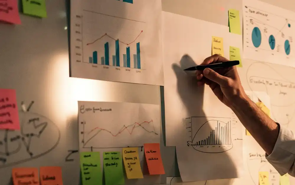 Um guia passo a passo para implementar Growth Marketing em sua empresa. Aprenda a adotar uma mentalidade de crescimento orientada a dados e resultados mensuráveis.