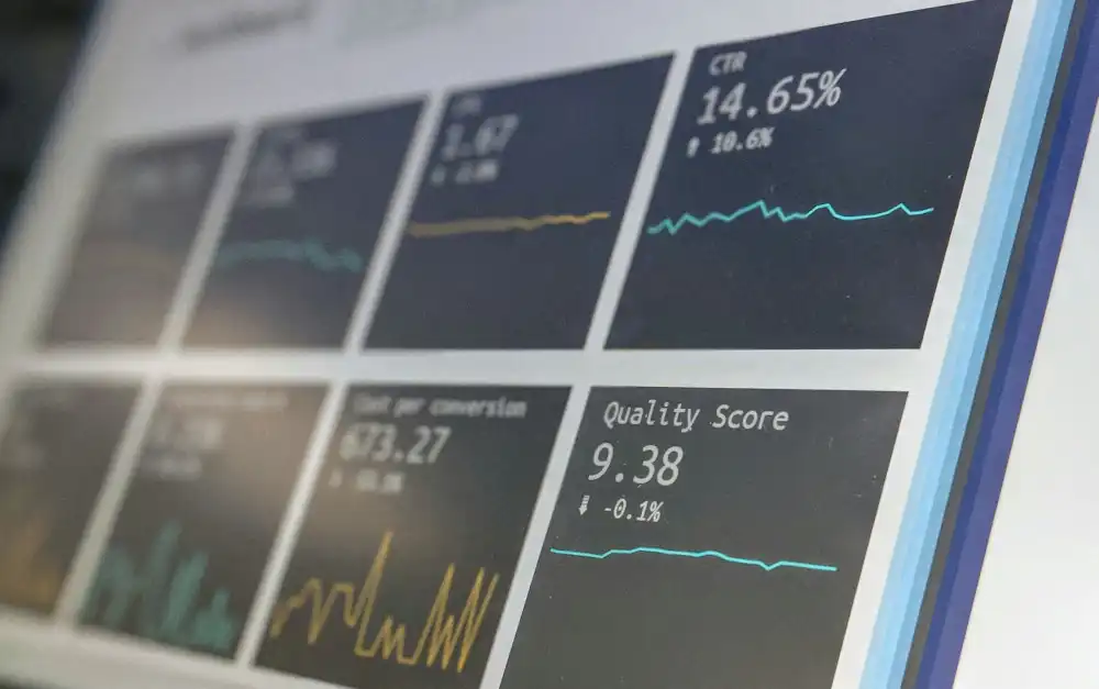 Growth Marketing e Growth Hacking não são a mesma coisa. Entenda as principais diferenças, quando usar cada abordagem e como elas podem se complementar.